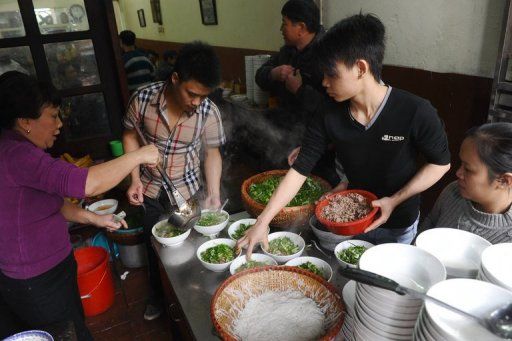 Báo[-]Tây[-]khen[-]phở[-]Việt